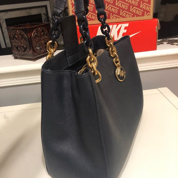 Michael Kors Navy blue & gold purse & wallet. - Picture 3 of 5